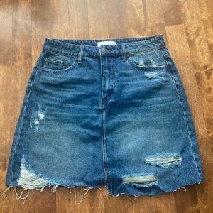 New Vervet Claudia Denim Jean Skirt Distressed size Medium